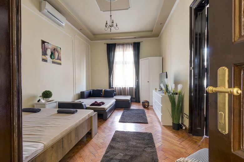 Real Apartments Andrassy