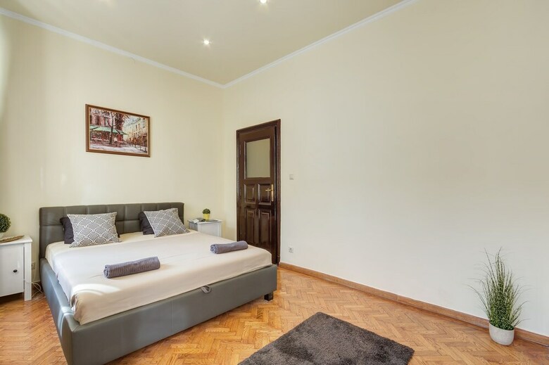 Real Apartments Andrassy