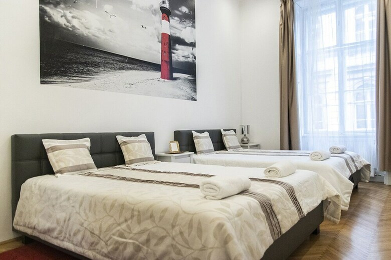 Real Apartments Vadasz