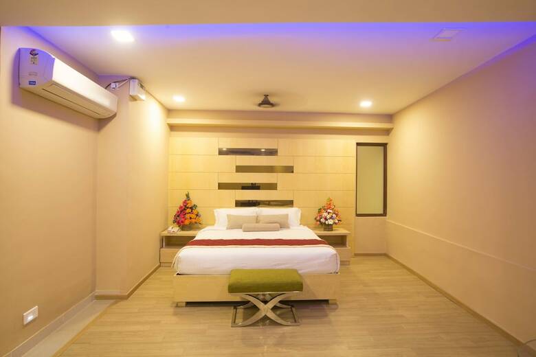 Supreme Boutique Hotel