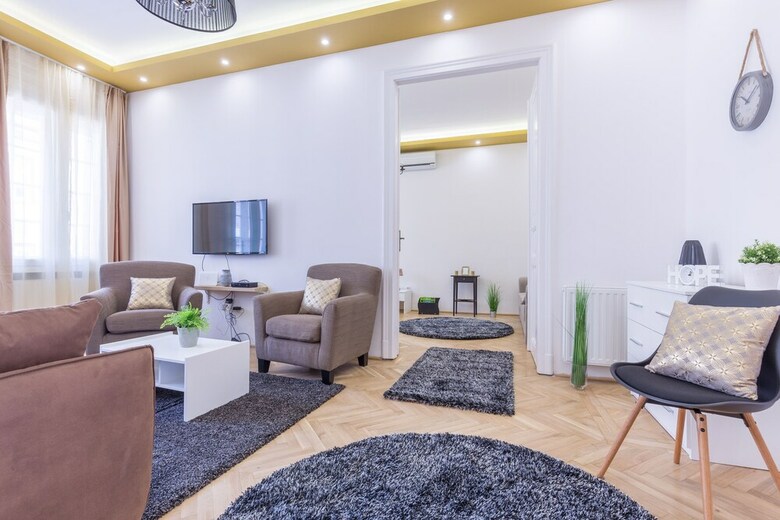 Real Apartments Zoltan