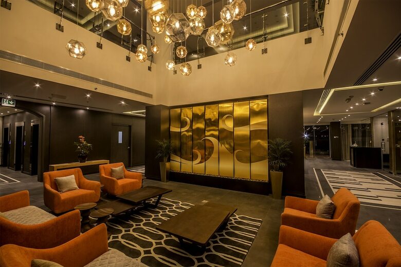 Carnelian By Glory Bower Hotel
