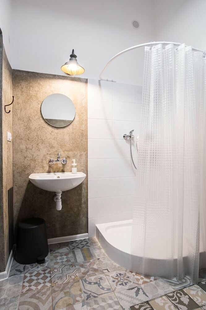 Hostal Hostel Likehome