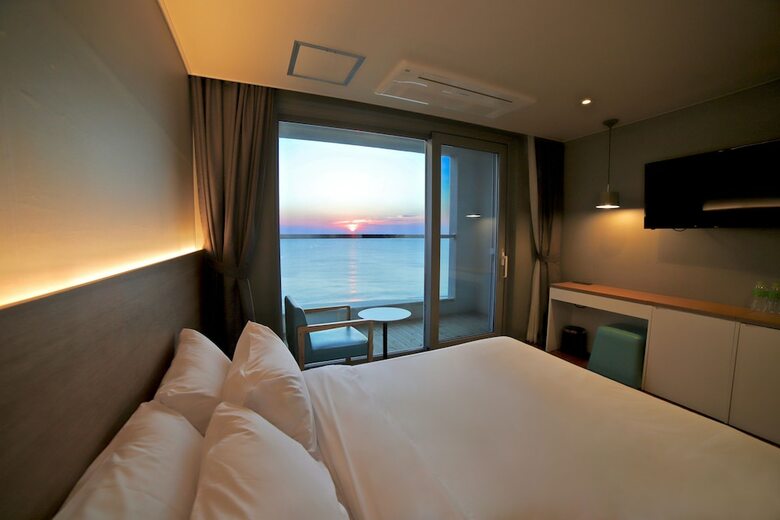 Avvio Hotel