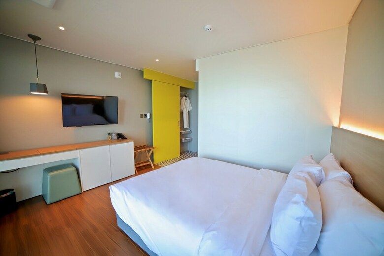Avvio Hotel