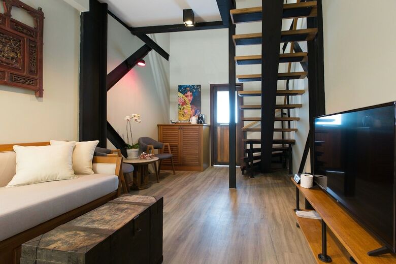 Hotel Prince Theatre Heritage Stay
