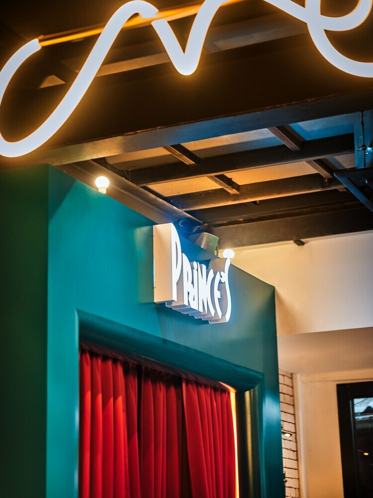 Hotel Prince Theatre Heritage Stay