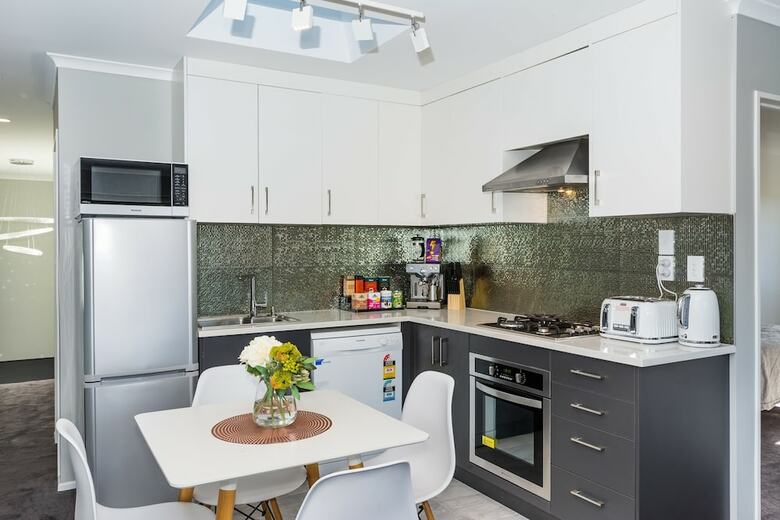 Albany Rosedale Modern 2 Bedroom Unit