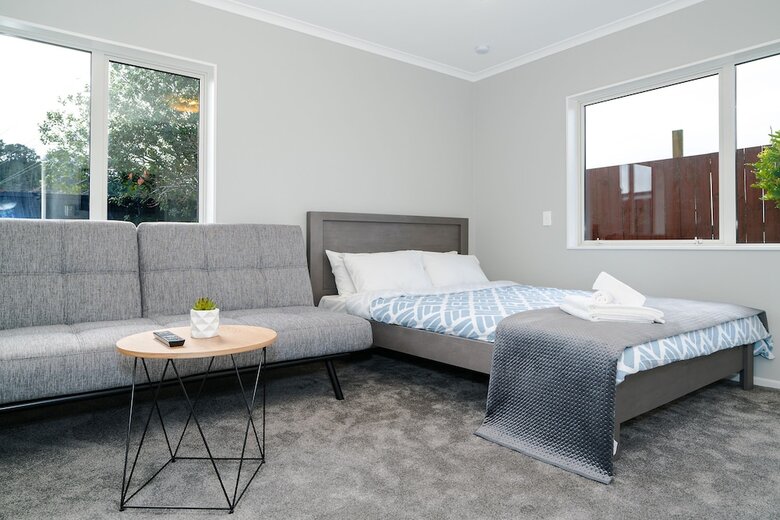 Albany Rosedale Modern 2 Bedroom Unit