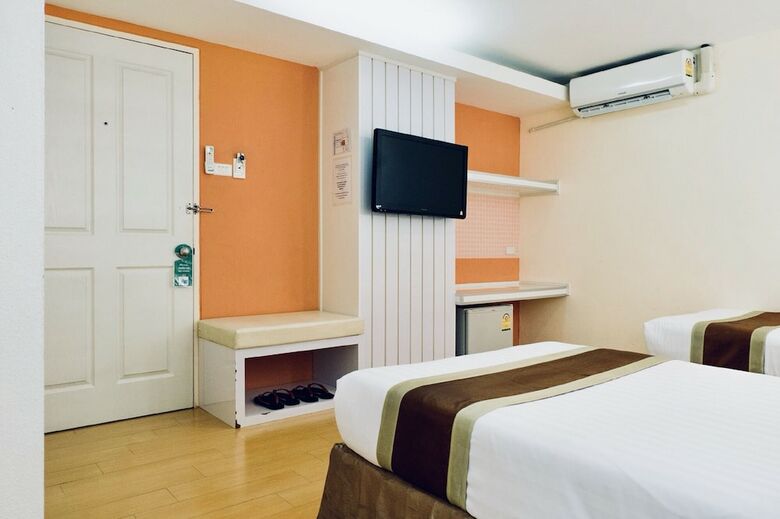 The Konnect Hotel