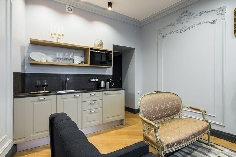 Boutique Apartment 26/16