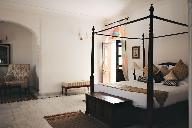 Talabgaon Castle - 80 Kms From Jaipur