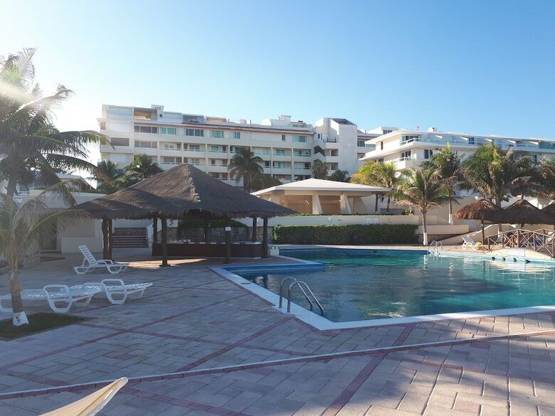 Apartamentos Brisas 10 Beachside Suites
