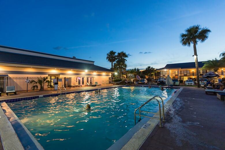 Ocean Coast Hotel At The Beach
