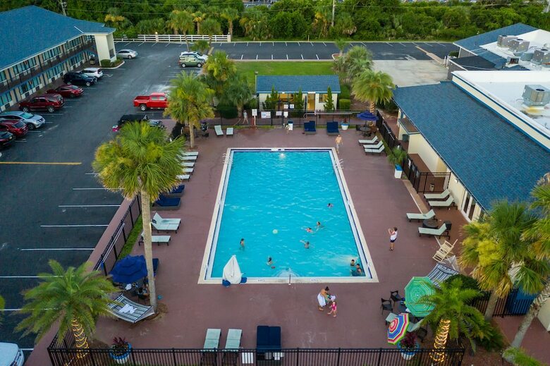 Ocean Coast Hotel At The Beach