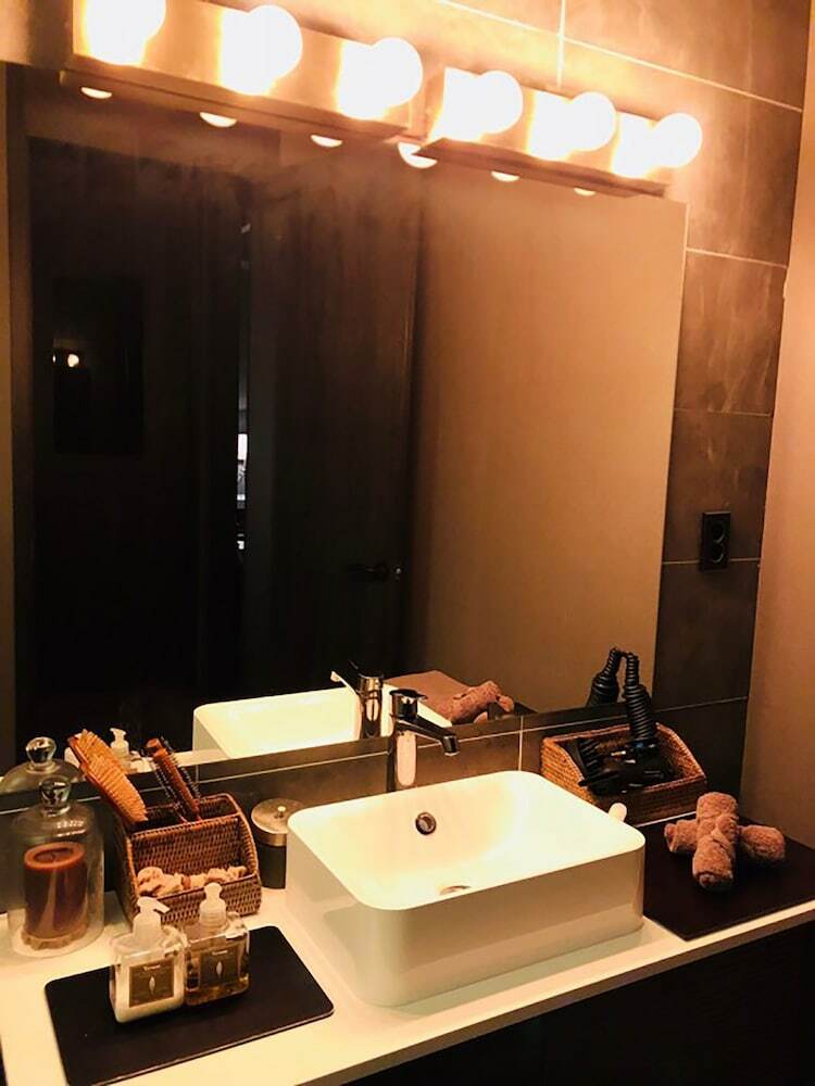 Canal Walk Aparthotel