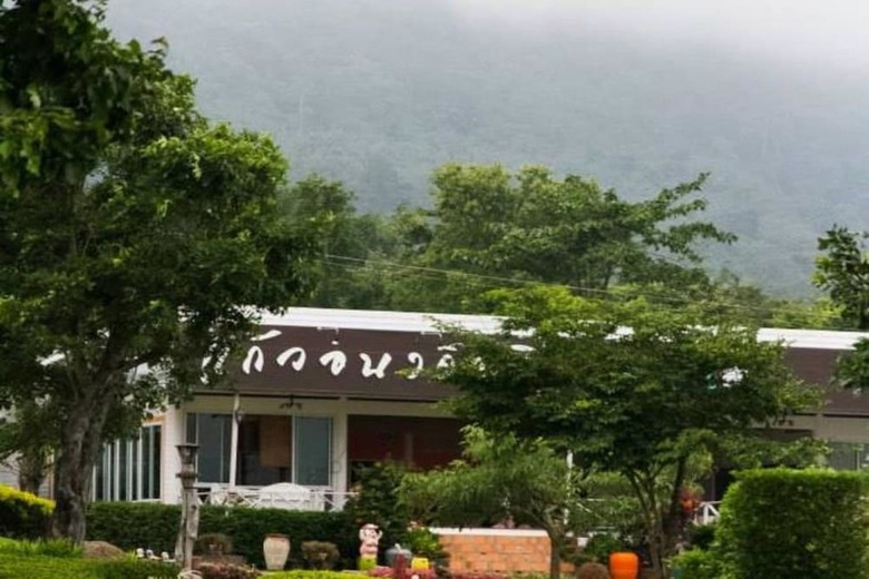 Hotel Keawanongburi Resort