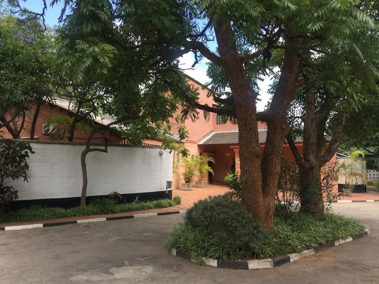 Ndeke Hotel