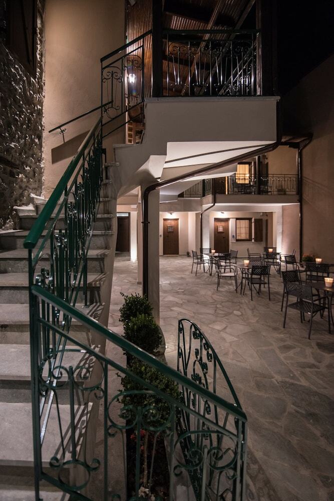 Apartamentos Mythic Valley