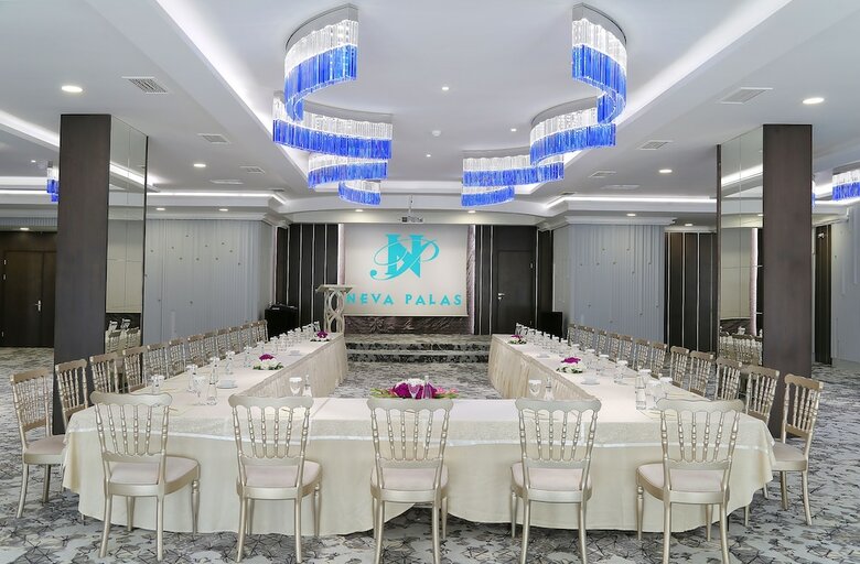 The Wings Hotels Neva Palas