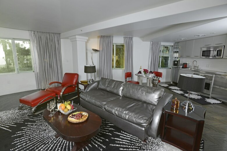 Hotel Shangri La Santa Monica