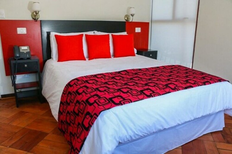 Hotel Plaza �u�oa