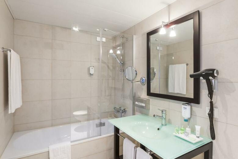 Hotel NH D�sseldorf K�nigsallee