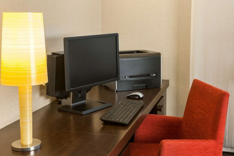 Hotel NH D�sseldorf K�nigsallee