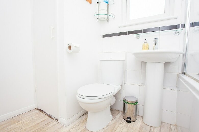 Stunning Spacious South London 1 Bed Apartment With Balcony