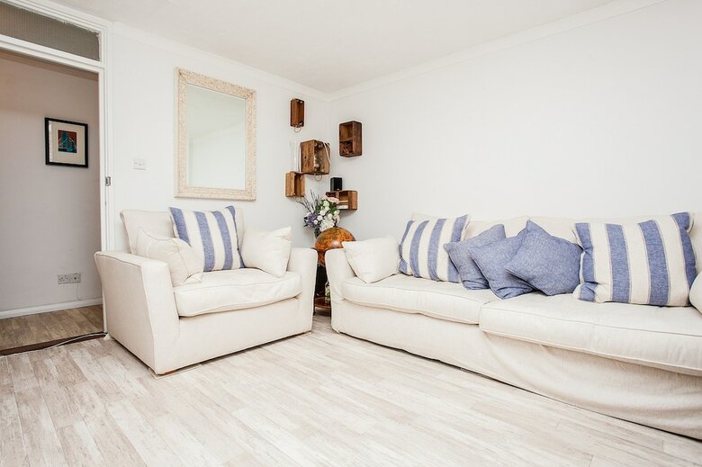 Stunning Spacious South London 1 Bed Apartment With Balcony