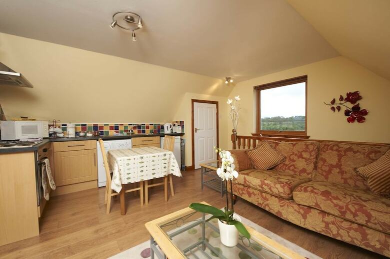 The Mews Apartment At Daviot Lodge