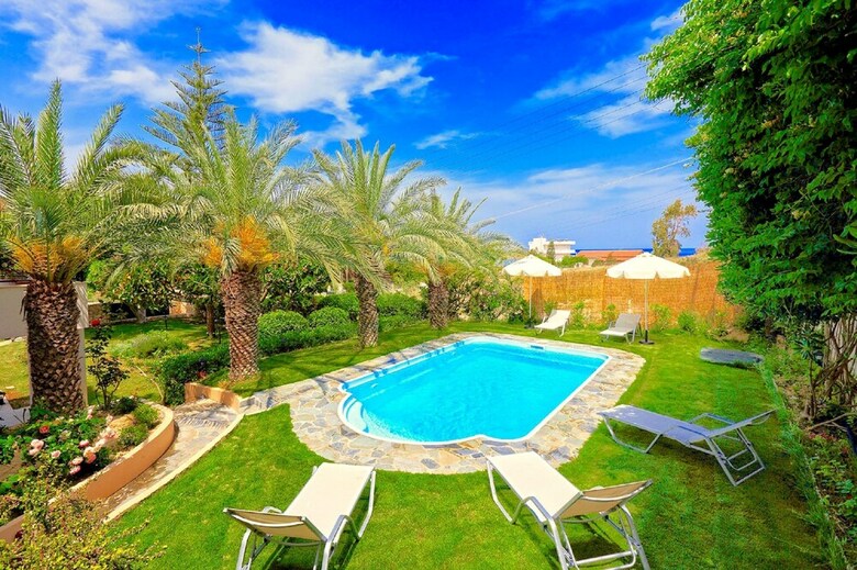 Villa Karteros