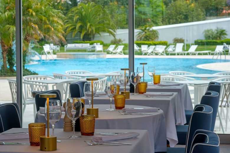 Malibu Foz Hotel