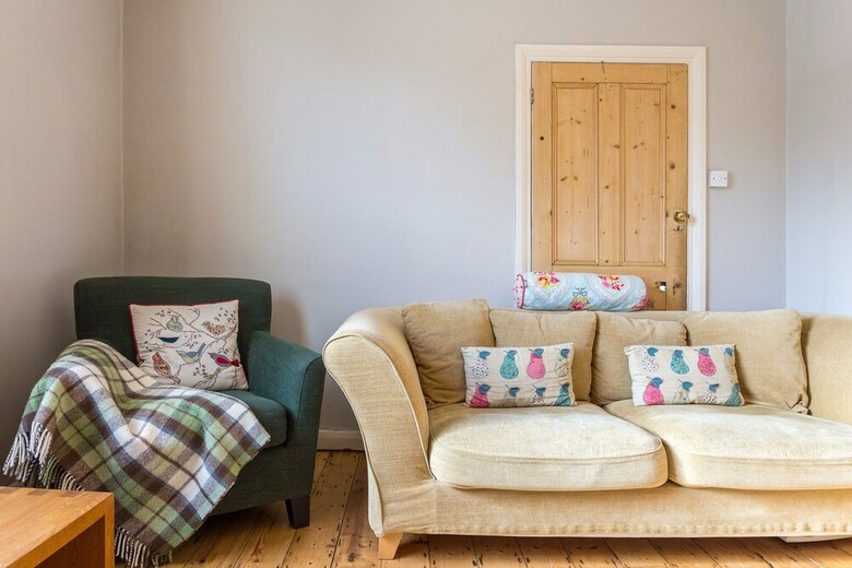 2 Bedroom House With Garden - Sleeps 6
