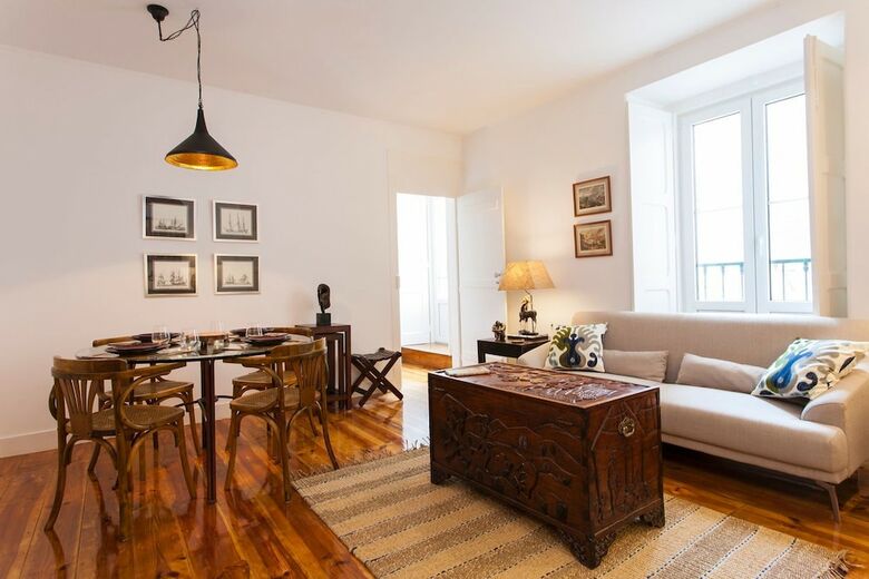 Stylish Lisbon Apartment In Alfama