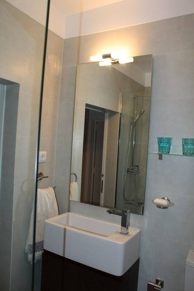 Stylish Lisbon Apartment In Alfama