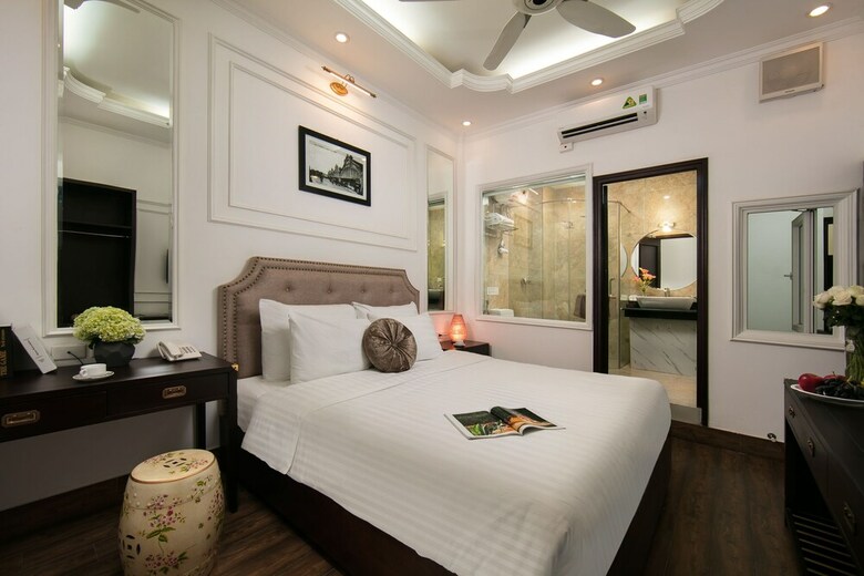 Golden Rooster Hotel