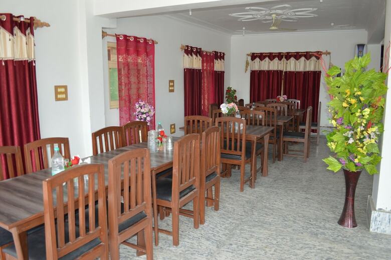 Hotel Grand Noora Palace