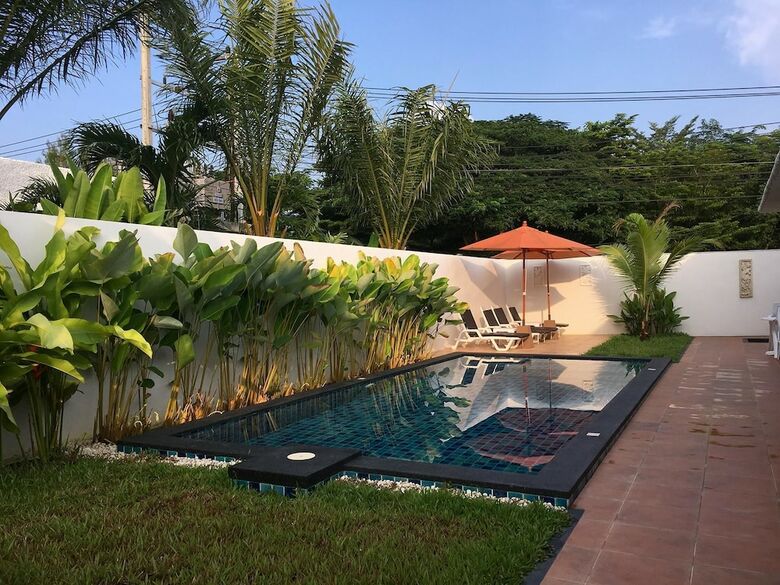 3z Pool Villa & Hotel