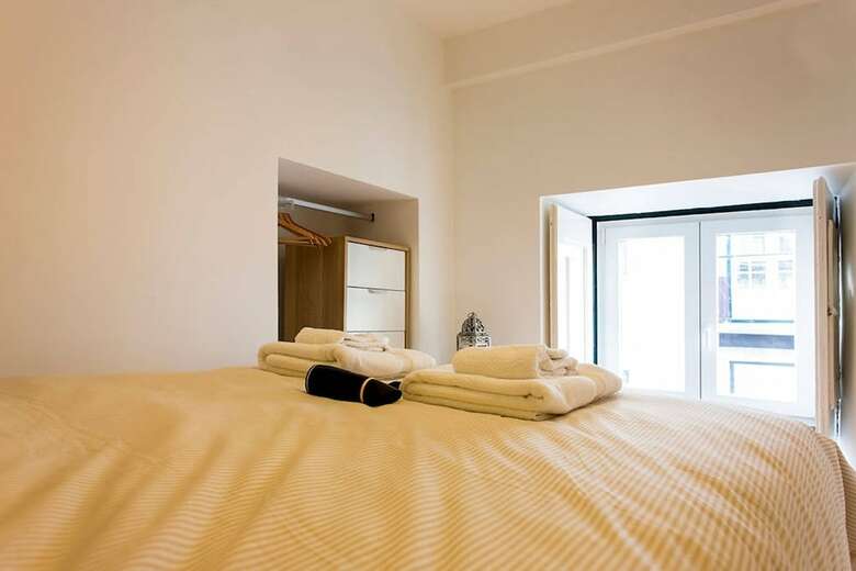 Contemporary By Apartments Alfama