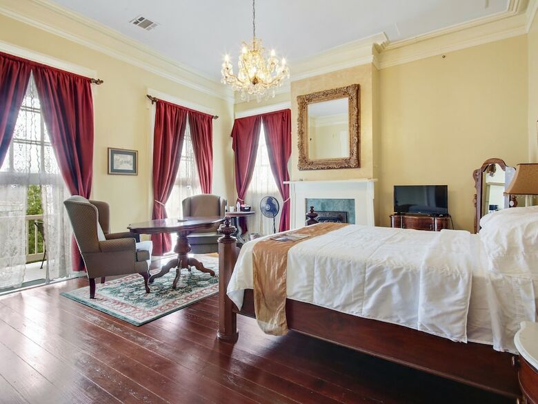 Bed & Breakfast Marigny Manor House
