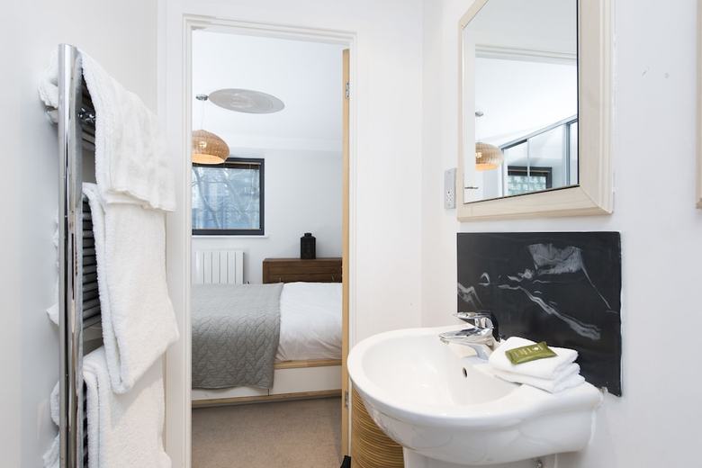 Apartamentos Peaceful & Modern 2br Flat With Water Views