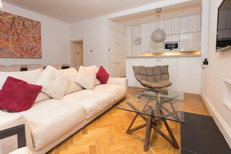 2 Bedroom Apartment In Notting Hill