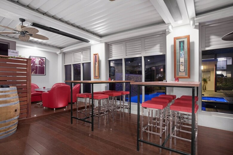 Motel Platinum International