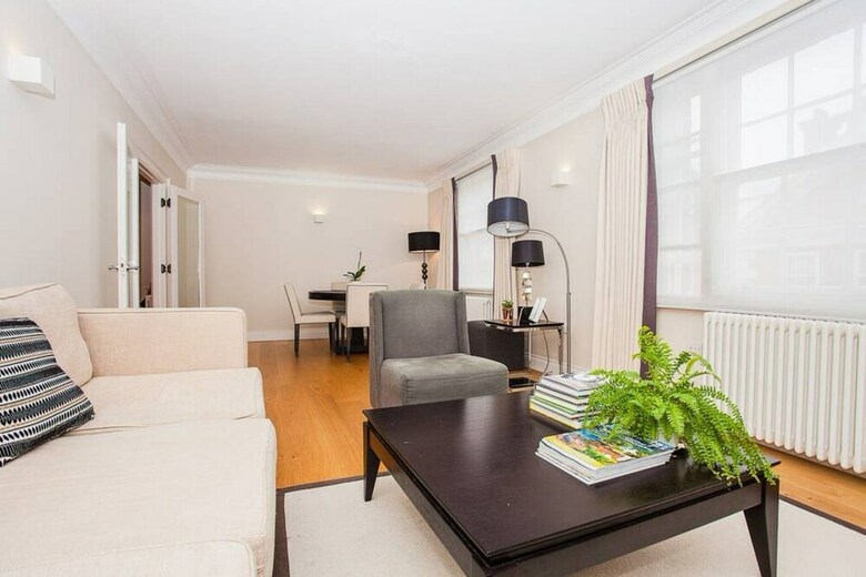 Luxury 2 Bed Mayfair Apartment