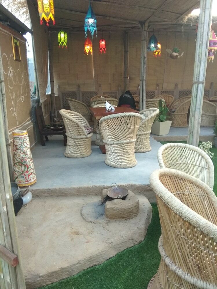 Hotel Nirvana Suites