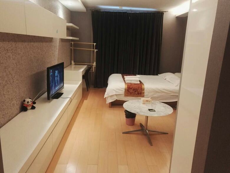 Hotel Beijing Yilejia Apartment