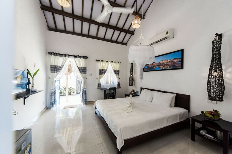 Hotel Cashew Tree Bungalow
