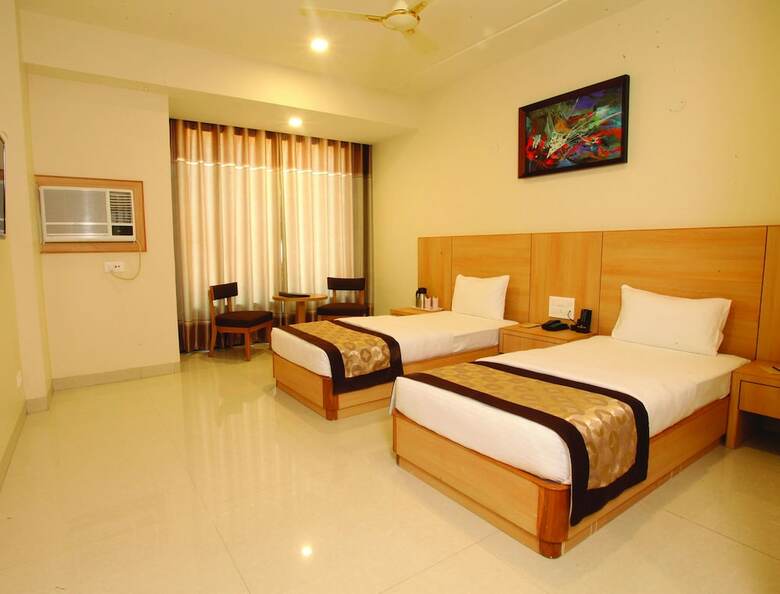 Hotel Wingston Goverdhan