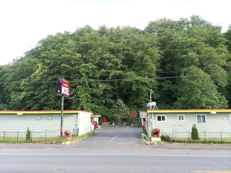 Shiny Motel